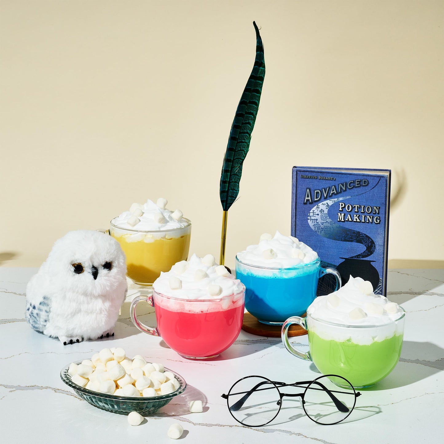 Harry Potter, Color Changing Hot Chocolate Gift Set, Includes 4 Bottles Of Color Changing Hot Cocoa Mix And Marshmallows In Hogwarts Express Train Box