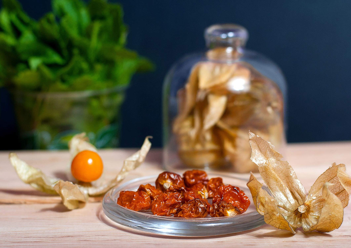 Food To Live Organic Golden Berries, 8 Ounces Non-Gmo, Whole Dried Berries, Unwseetened, Sulfite-Free, Kosher, Vegan, Bulk. Rich In Vitamin A. Soft, Chewy Texture. Great For Baked Goods, Granola.