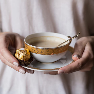 Ferrero Rocher Fine Hazelnut Chocolates Valentine'S Day Gift Box, 48 Count Individually Wrapped Candy, 600 Grams