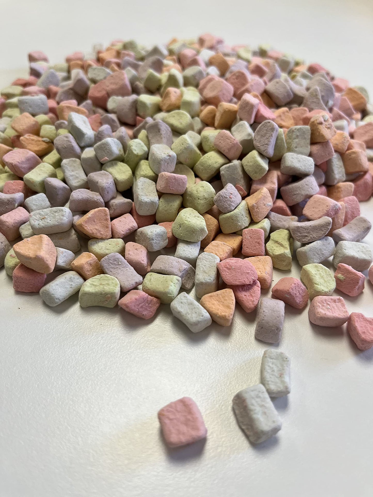 Sarah s Candy Factory Assorted Dehydrated Marshmallow Bits in Jar, 2.5 Lbs (updated)