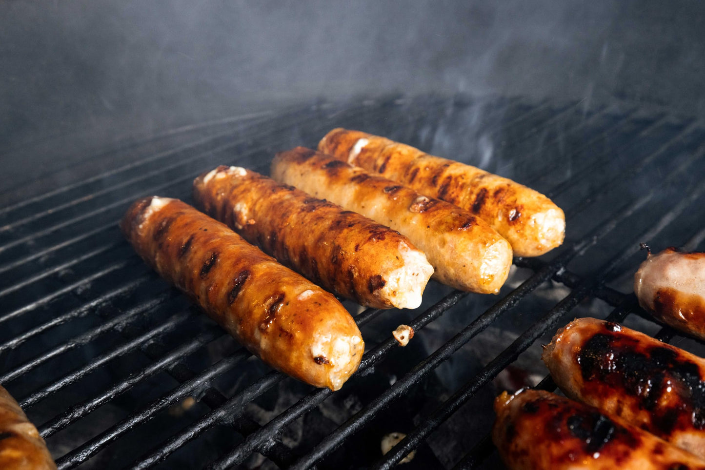 Bearded Butchers Classic Bratwurst 12-Pack (1 Lb Each) - Gourmet Sausage With Traditional Spices For A Clean, Classic Flavor - P