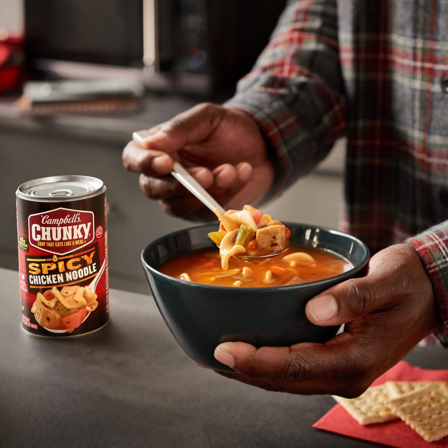 Campbells Chunky Soup, Spicy Chicken Noodle Soup, 18.6 oz Can