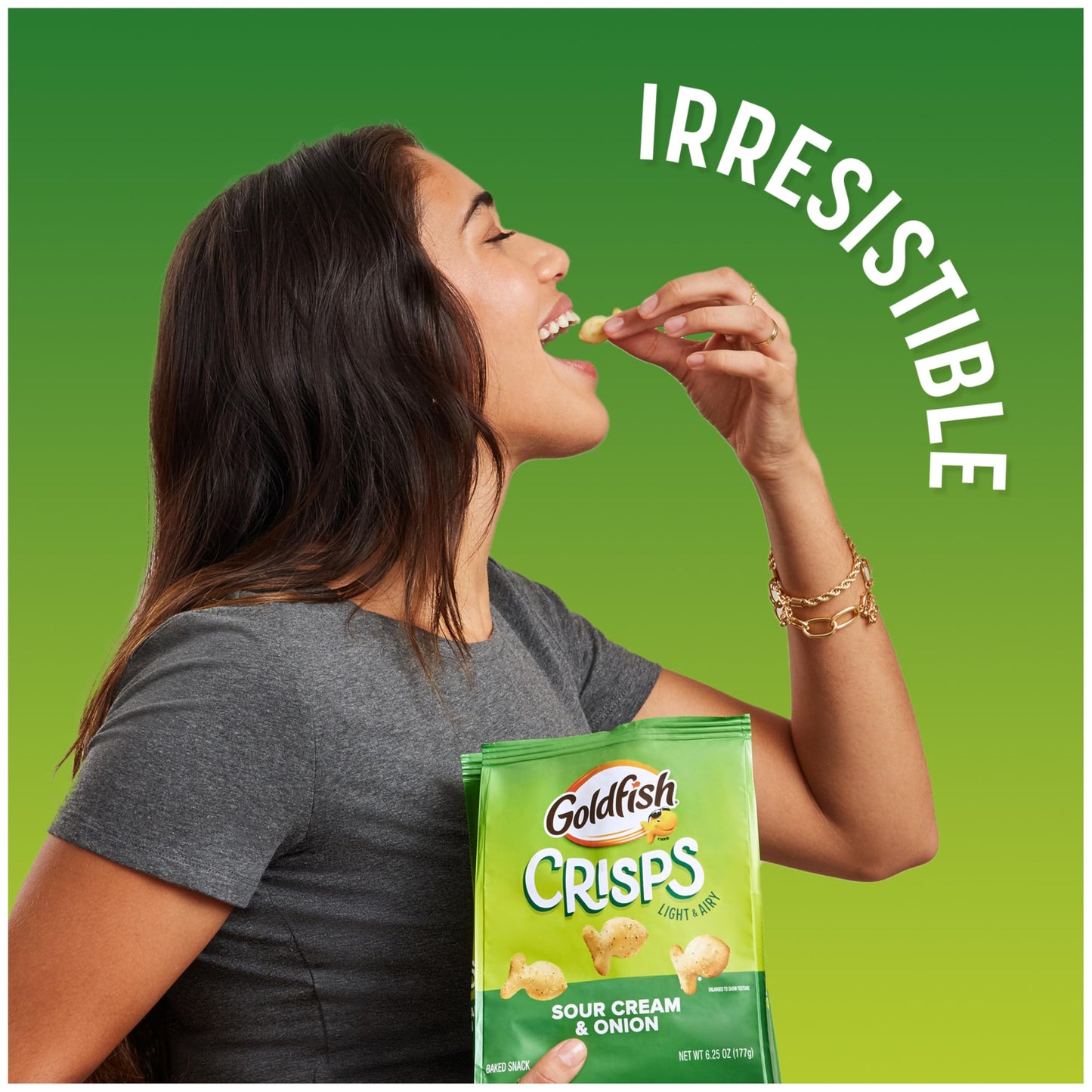 Goldfish Crisps Sour Cream & Onion Baked Chip Cracker Snacks, 6.25 Oz Bag