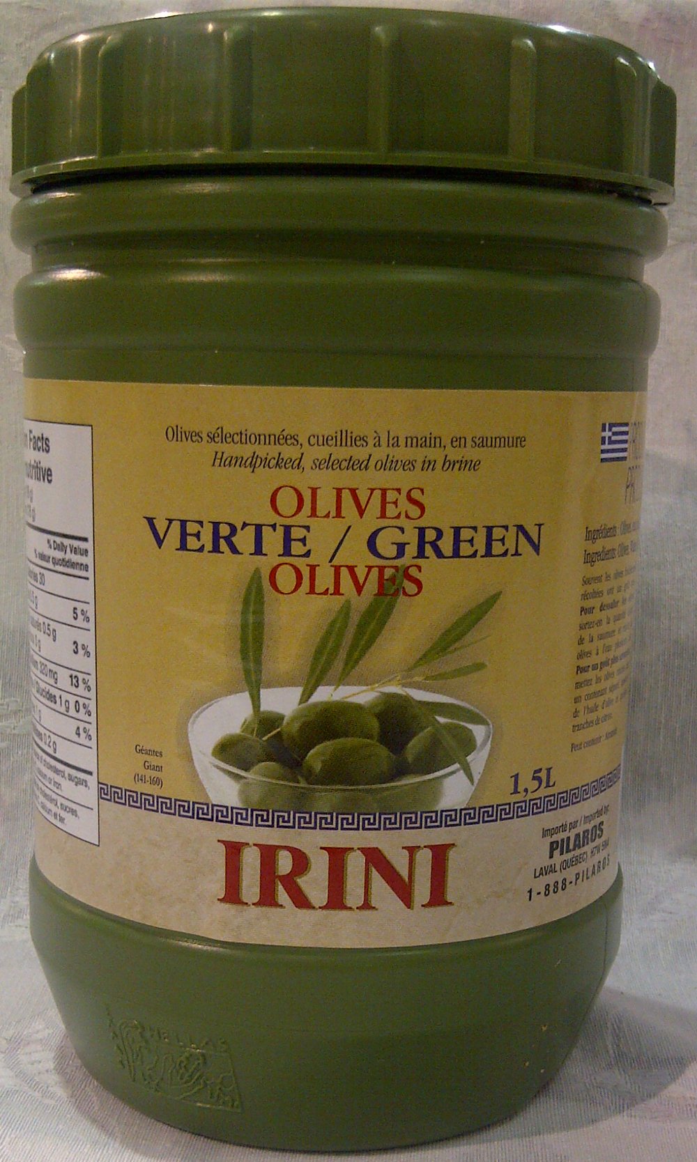 Irini Green Olives Giant 1.5L in Plaastic container