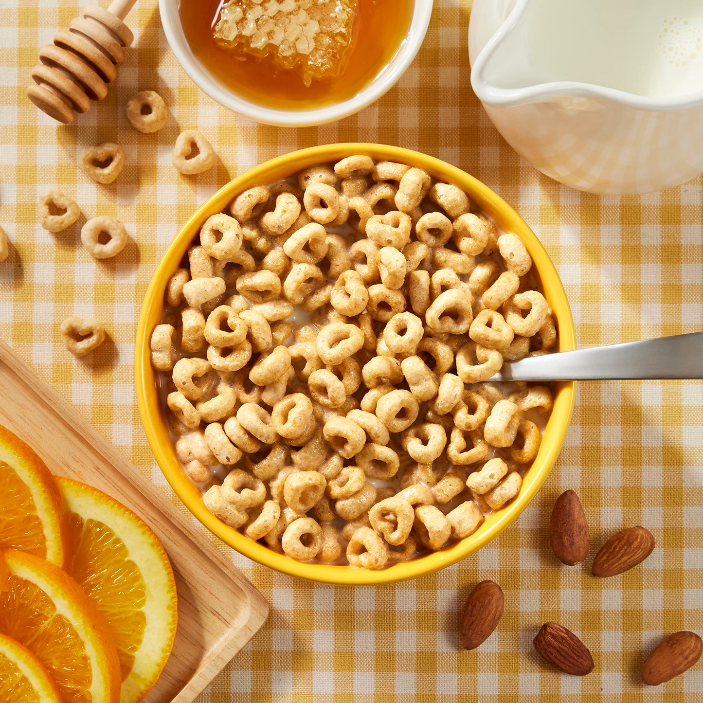 Cheerios Honey Nut Cereal Naturally Flavoured, 725g/25.6 oz, Imported from Canada}
