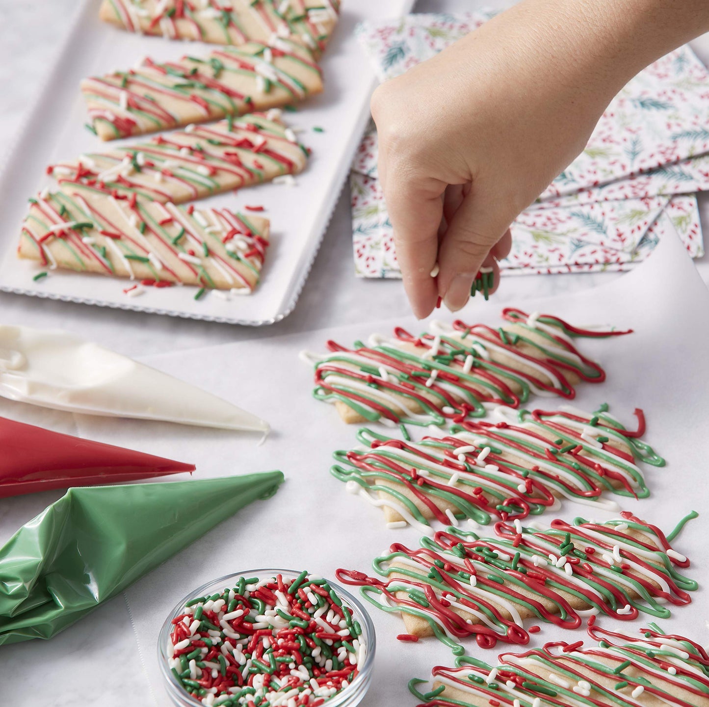 Wilton Holiday Sprinkles Jimmies Mix, 11.1 Oz.,Assorted