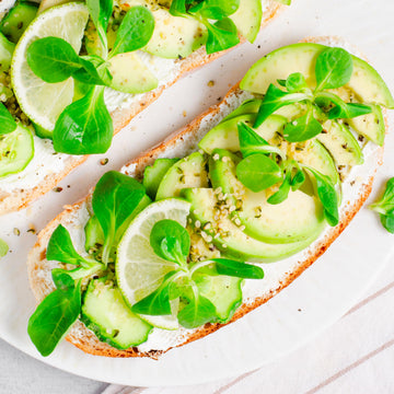 Elan Organic Hulled Hemp Seeds, Shelled Hemp Seeds, Raw Hemp Hearts, No Additives, Non-GMO, Vegan, Gluten-Free, Source of Omega-