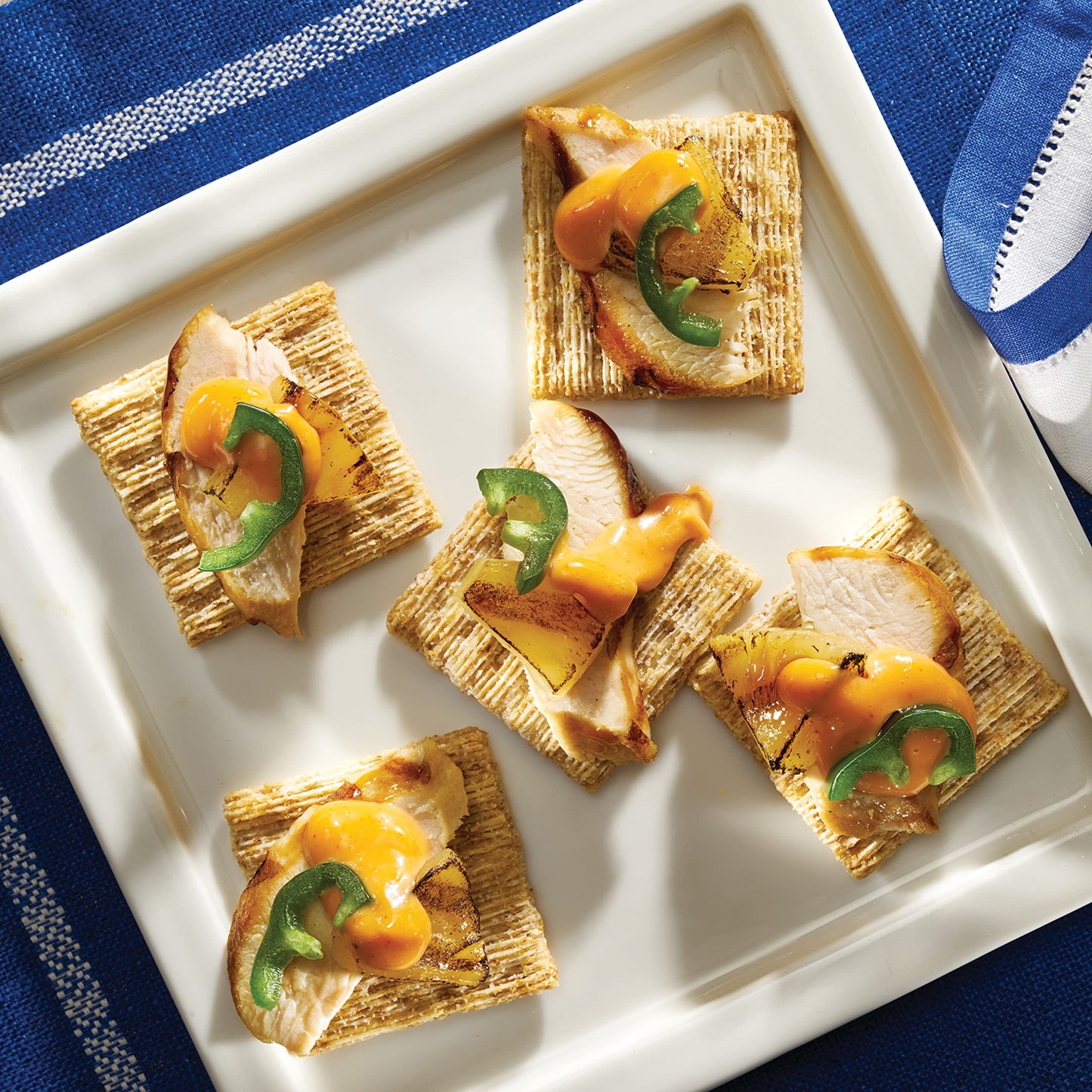 Triscuit Whole Grain Wheat ers, Smoked Gouda Flavor, 8.5 oz Pack of 6, Perfect for Lunch Snacks