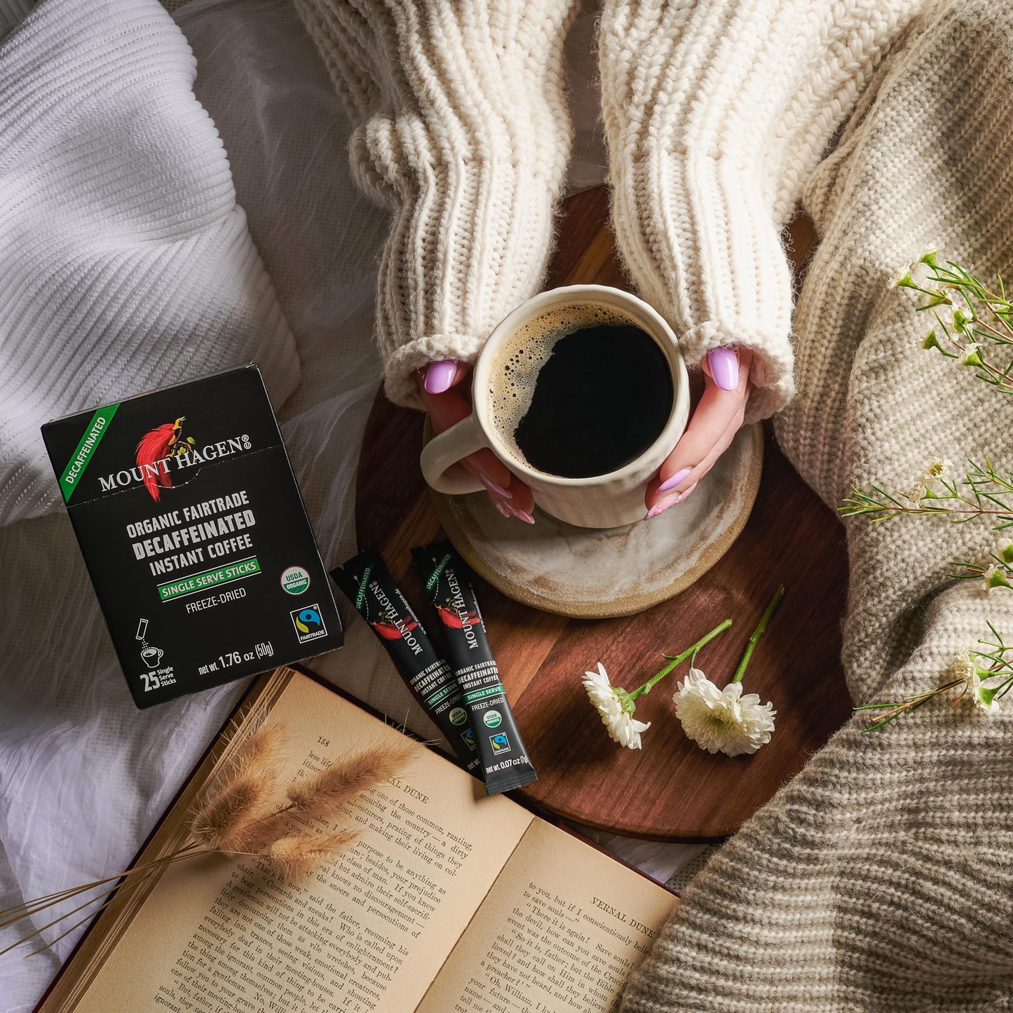 Mount Hagen 25 Count Single Serve Instant Decaf Coffee Packets - 8 pack | Decaffeinated Organic Medium Roast Arabica Beans | Eco