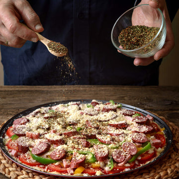 The Spice Lab Green Bell Pepper Flakes - 1.55 oz - Sweet Dehydrated Seasoning - Kosher Vegan - Ideal for Pizza & Tacos