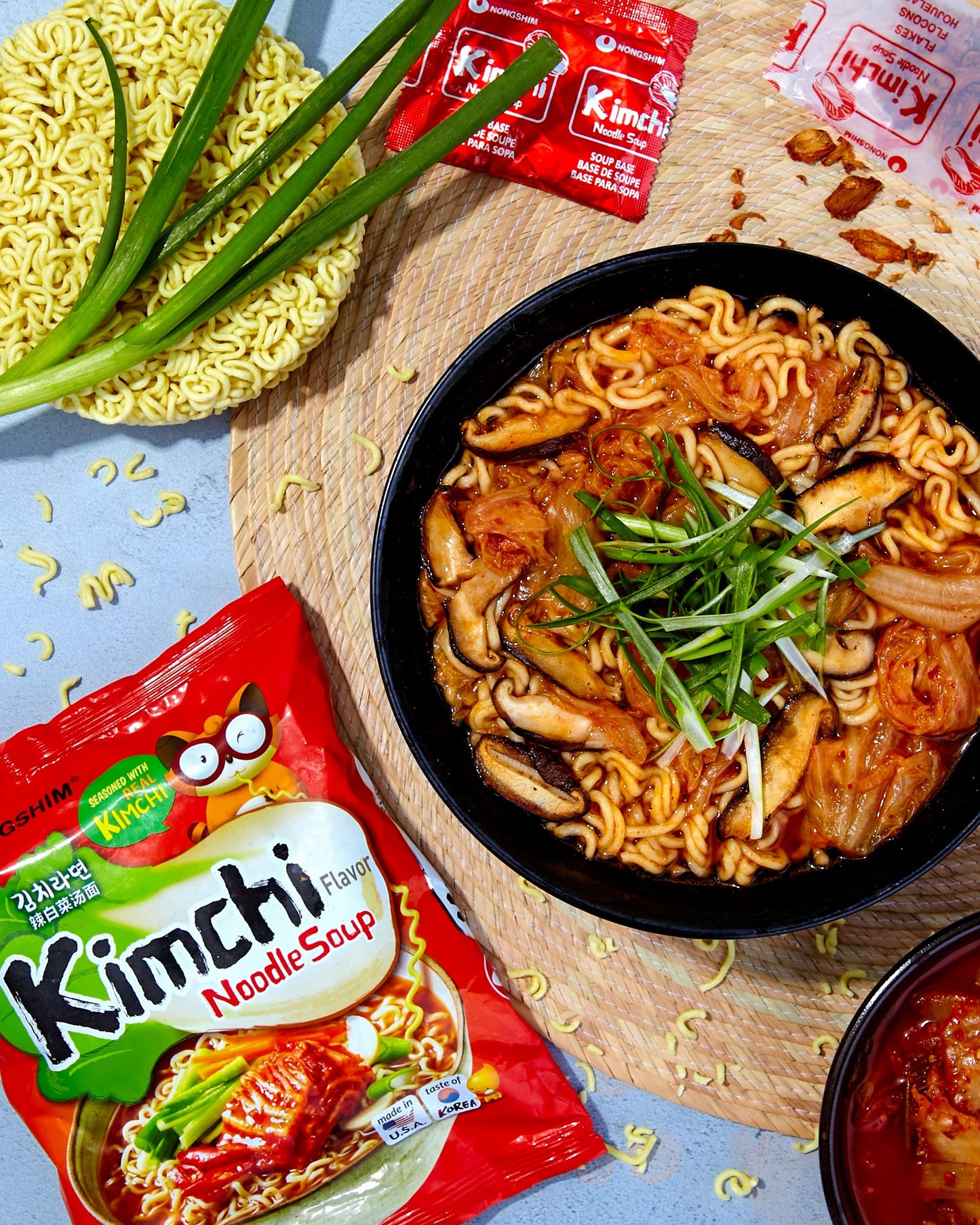 Nongshim Ramen Noodles, Gourmet Instant Ramen, Premium Microwavable Noodle Soup, Kimchi, 4.2 Ounce (Pack Of 16)