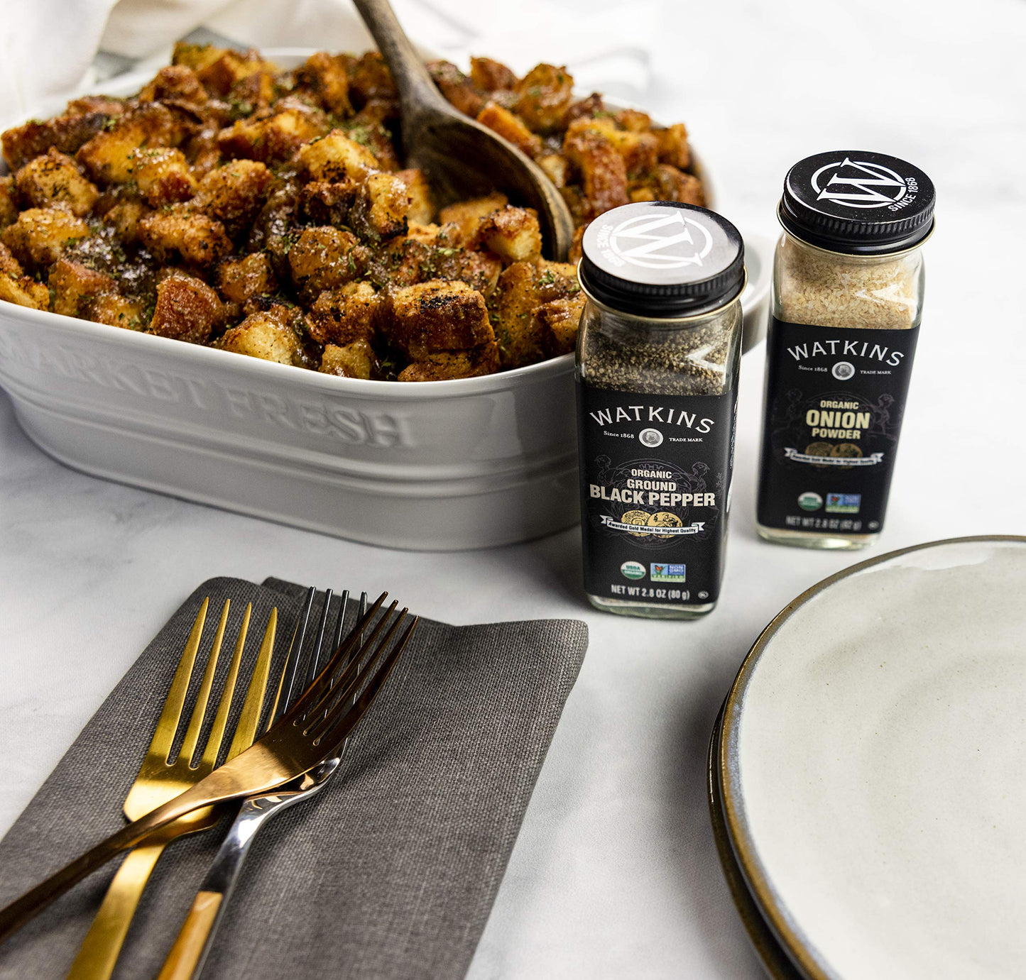 Watkins Gourmet Spice, Organic Ground Black Pepper, Bulk Food Service Size, 15.7 Oz (Pack Of 1)