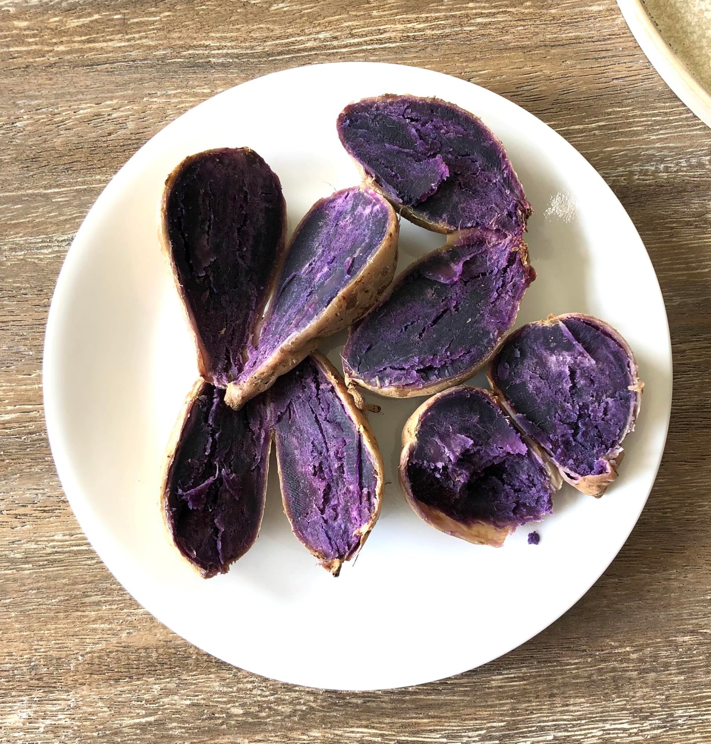 1 Pound Fresh Okinawan Japanese Purple Sweet Potatoes - White Skin With Vibrant Purple Flesh, Grown In Hawaii