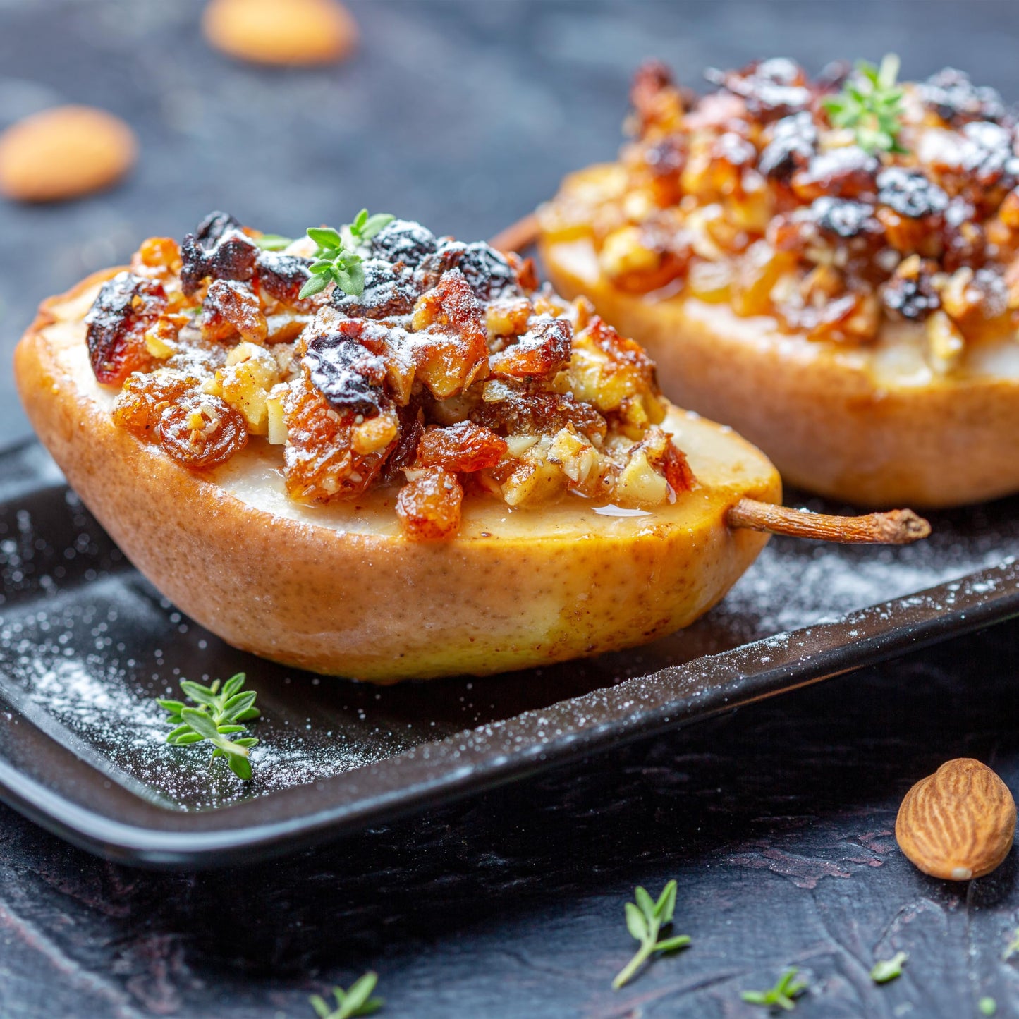 Yupik Organic Sultana Raisins, 2.2 lb (35.2 oz), Gluten-Free, Kosher, Non-GMO, Vegan, Whole Dried Fruits, Naturally Sweet, No Ad