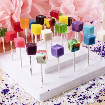 Espeez Hard Candy Cube Lollipop Suckers - Individually Wrapped, 100 Count, Old Fashioned Square Party Pops, Banana Flavor
