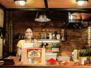 Rani Kashmiri Chilli Powder (Deggi Mirch, Low Heat) Ground Indian Spice 400oz (25lbs) 11.36kg Bulk Box ~ All Natural | Salt-Free