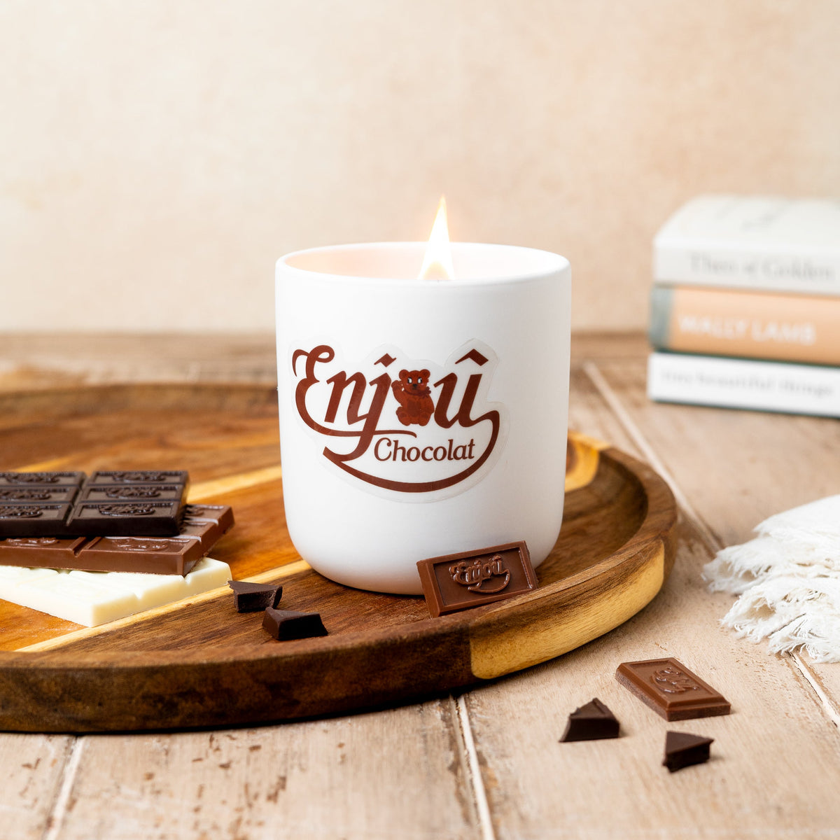 Enjou Chocolate Scented Candle