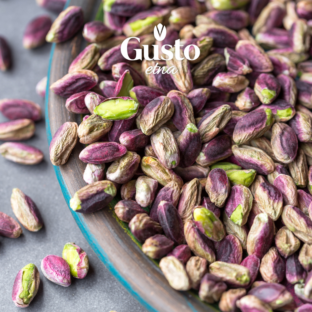 Gusto Etna Turkish Raw Pistachios - Product of Turkey – 1kg / 2.2 lb Bulk