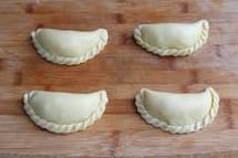 Dele Food Dough Discs for Empanada - Frozen Empanadas Dough Rounds Made with Wheat Flour, Easy to Fill and Seal for Homemade Emp