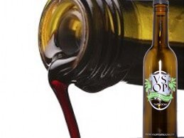 Vsop Traditional 18Yr Aged Dark Balsamic Vinegar Of Modena (750 Ml / 25.36 Oz)
