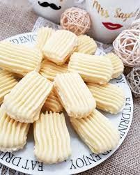 Bakers Royal Creams Shortbread Biscuits 280g
