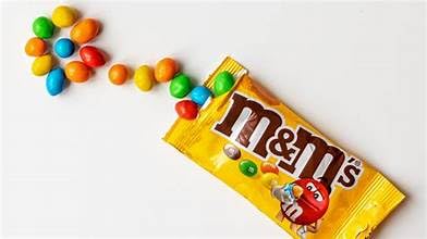 Classic Full Size Candy & Candy Bar Gift Packs By Lyza'S Sweets & Treats (Pack Of 4, Peanut M&Ms)