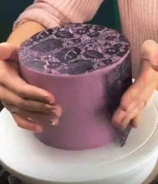 Madame Loulou Smart Lace 10Oz Ready-To-Use, Edible Cake Lace - 284G (Black)