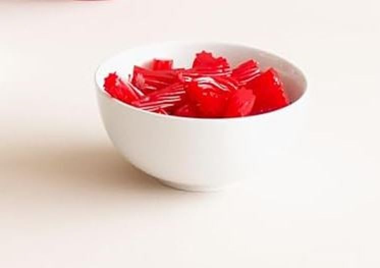 Tundras Darrell Lea Australian Licorice, Strawberry Flavor, 30oz Soft & Chewy Candy, Non-GMO, No Palm Oil, No High Fructose Corn Syrup