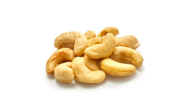 Yupik Organic Raw Cashews, 2.2 lb (35.2 oz), Kosher, Gluten-Free, Non-GMO, Vegan, Whole Nuts, Unsalted, Unroasted, Source of Pro