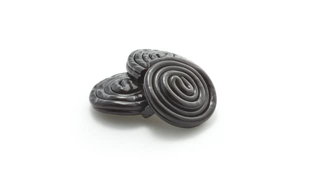 Yupik Organic Black Licorice Rolls, 1.1 Lb, Non-Gmo, Helix Shaped, Natural Licorice Flavor, Chewy Candy, Fun Treat, Delicious Sn