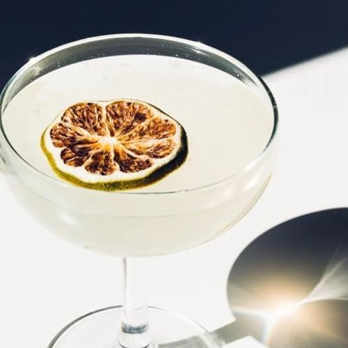 Dehydrated Dried Lime Slices | Lime Wheels | 45 + Servings Approx. | 100% Natural No Added Sugars | For Cocktails, Wreath Making, Tea, Cakes, Decoration | Dried Limes For Cocktails | 3.5 Oz |100 Grams