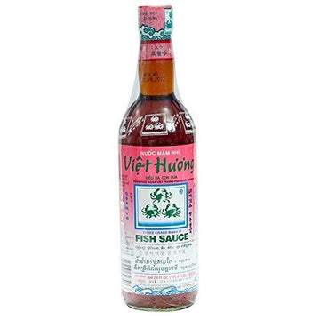 THREE CRABS BRAND Fish Sauce - 24 Fl Oz Bottle