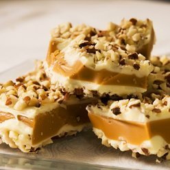 Aunt Maes Sweet Tooth English Toffee, White Chocolate, 8 oz Box
