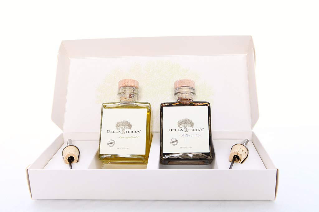 Della Terra Gourmet Gift Set Includes Organic Extra Virgin Olive Oil And Cask 25 Yr. Aged Balsamic With Pour Spouts ** Two Day D