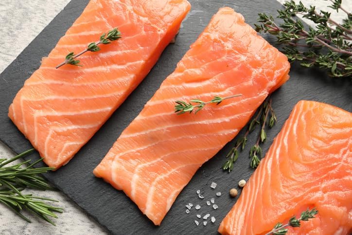 New York Steak & Seafood Set of Frozen Salmon Filets - Skinless Salmon Fillets of 8 oz Each - Omega-Rich Norway Atlantic Salmon 