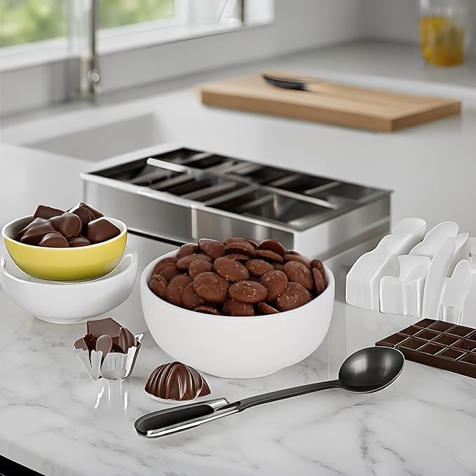 Milk Chocolate Merckens Melting Wafers 2Lb - Smooth And Creamy, Perfect For Dipping, Baking, Candy Making, And Decorating Desser