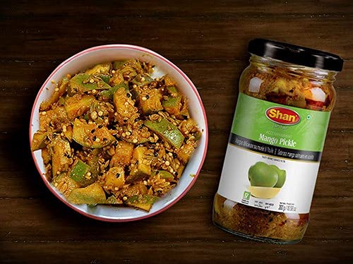 Shan Mango Pickle - Tasty Brined Pickle in Oil - 10.58 oz (300g) - Vegetarian - Airtight Pet Jar
