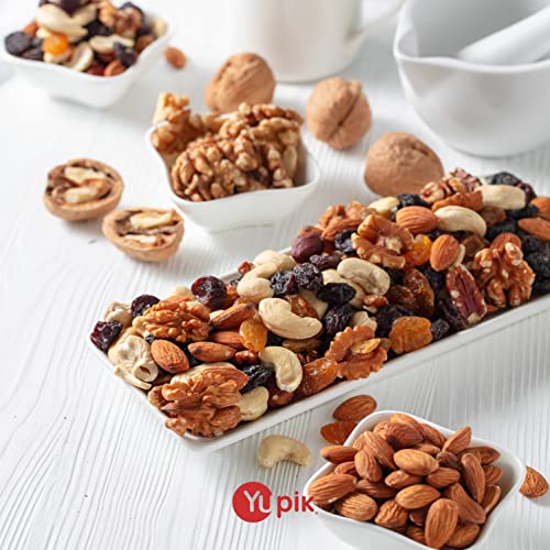 Yupik Trail Mix, Sulfite Free Fruit Blast, 2.2 lb, A mix of bananas, raisins, cranberries, papaya and pineapple (Pack of 2)