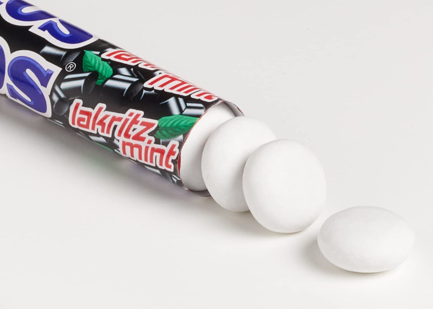 Mentos Licorice Mint Chewy Dragees 1.32-Ounce Rolls (Pack Of 40)