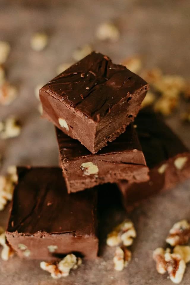 Fudge Candy Orange and Cream (8 Oz Chocolate Walnut)