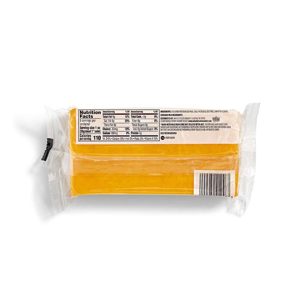 365 Everyday Value, Medium Cheddar Bar, 8 oz
