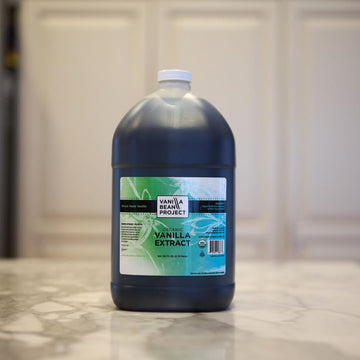 Organic Vanilla Extract | Pure Vanilla Bean Perfect For Cooking and Baking | Vanilla Bean Project | 8 Ounce