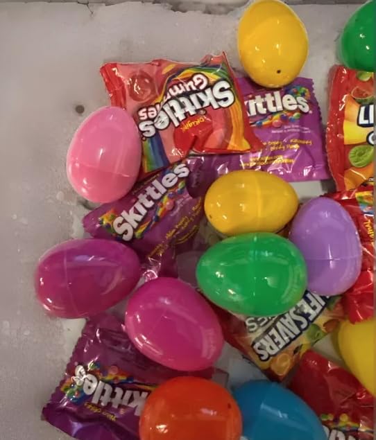 Pre-Filled Easter Eggs Gummies Sweet And Sour Perfect Blend 25 Count Eggs
