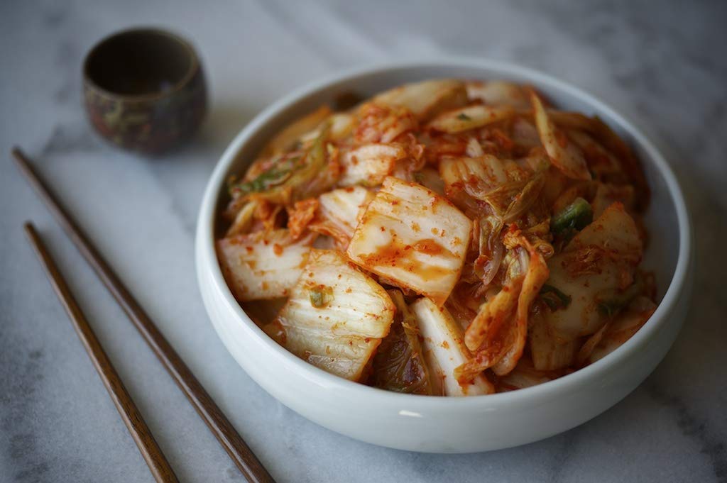 Lucky Foods Seoul Spicy Vegan Kimchi, (28Oz / 1.75 Lbs), Authentic Korean Premium Fermented Napa Cabbage Vegan Kimchi, (Made In