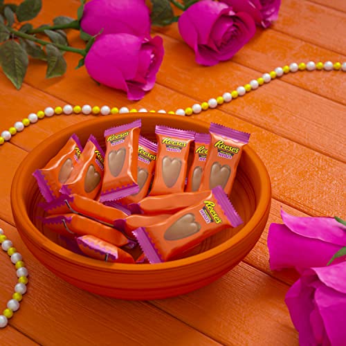 REESES Milk Chocolate Peanut Butter Snack Size, Valentine Candy Bag, 9.6 oz