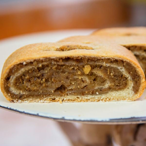 Easter - Hungarian Nut Roll - Nut (Over 1.5 Lbs)
