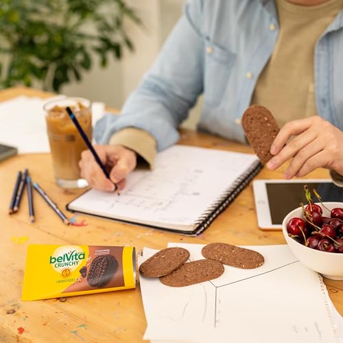 belVita Breakfast Bars Biscuits, Chocolate, 30 Total Packs, 6 Boxes (4 Biscuits Per Pack)