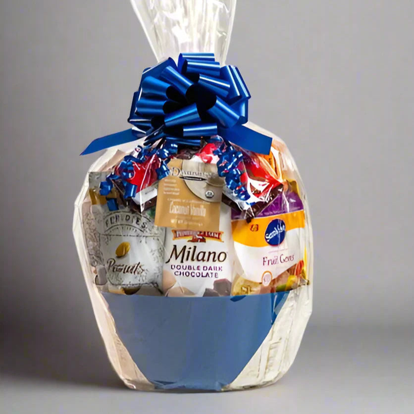 Jenny's Small Classic Gift Basket - Gourmet Snacks & Treats - Best Seller
