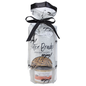 Everyday Grab and Go Giftset with Hatch Chile Cream Cheese Dip and Butter Braided Pretzels