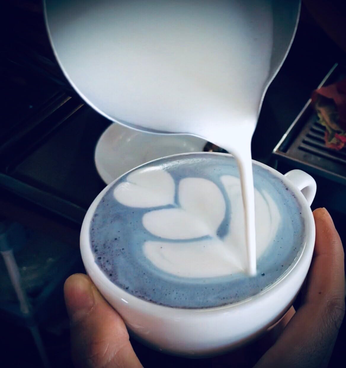Raming Blue Moon Thai Tea Mix - Loose Leaf Assam & Butterfly Pea Flower Blend, All-Natural & Dye-Free, Makes Thai Iced Tea & Bob